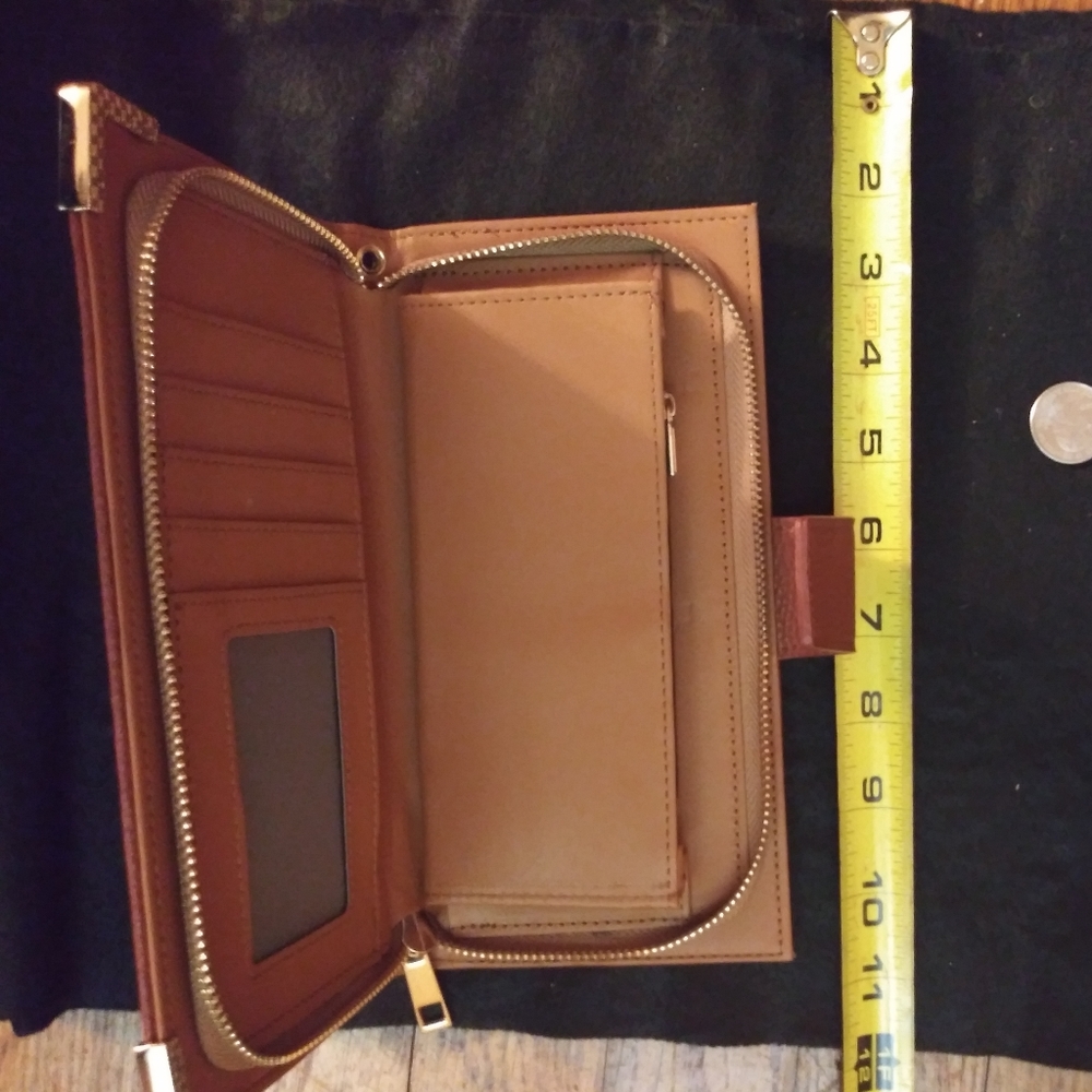 New Wallet - Picture 2 of 4